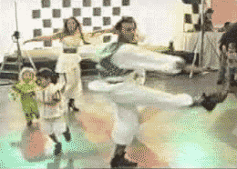 [img width=260 height=186]http://www.fazigu.org/~quinn/funny/SA/kozak.gif[/img]